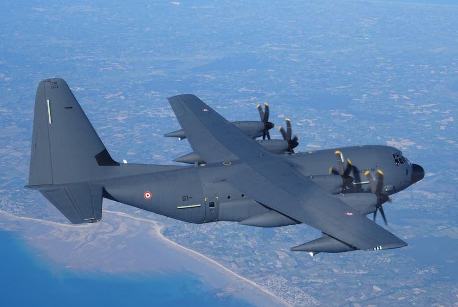 Pháp đón nhận “thùng xăng bay” KC-130J đầu tiên